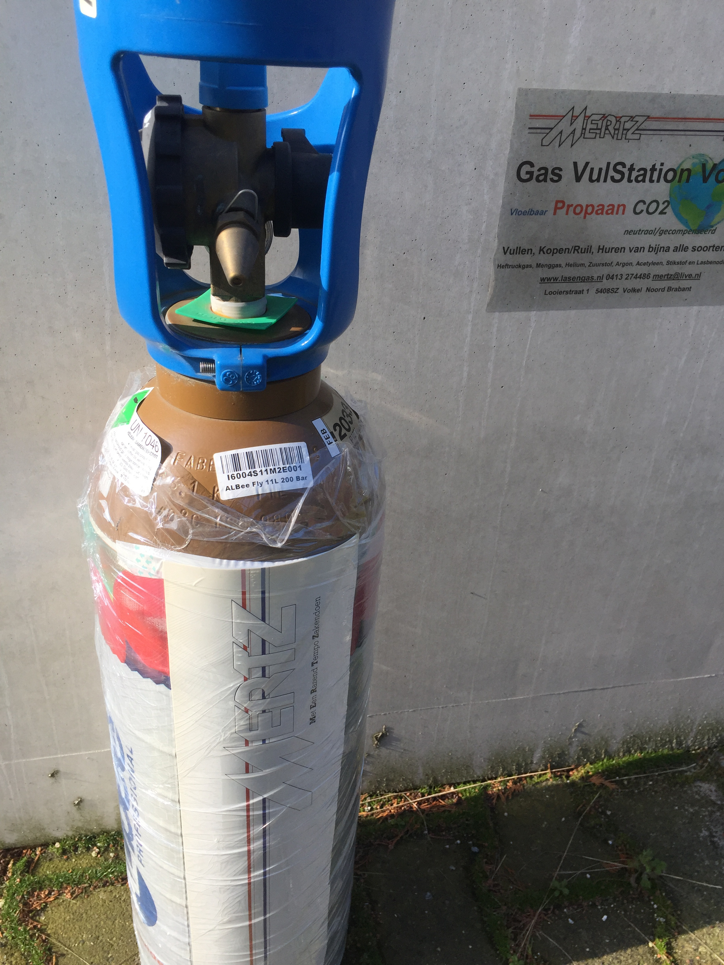 doel Per ongeluk grijnzend Helium 11 liter 200 BAR (onze topper!!!) Eigen fles! Voor ballonnen  ballongas - Megagas, uw leverancier van gasflessen en las producten
